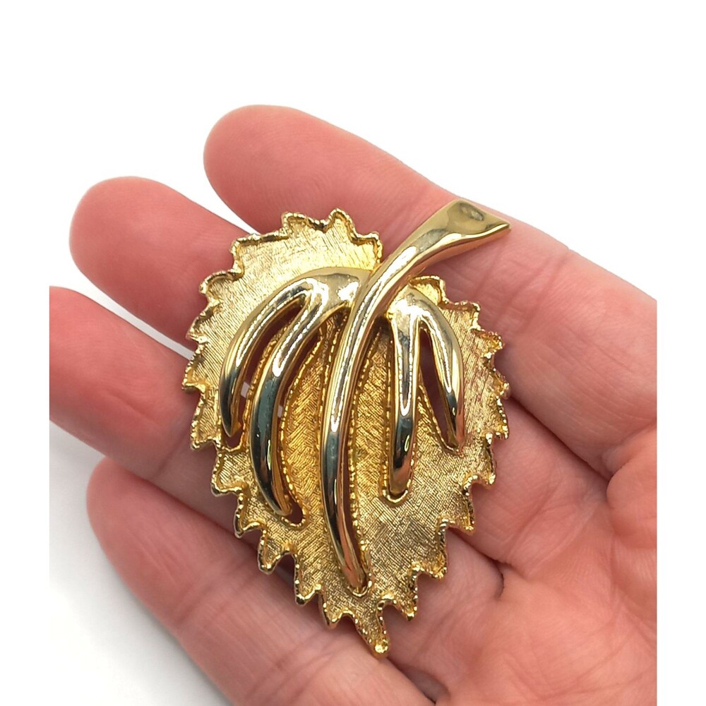 TORTOLANI  Art Deco Brooch SIGNED